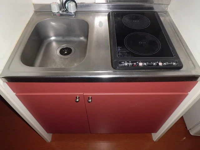 コンパクトなキッチンでお片付けも楽々♪