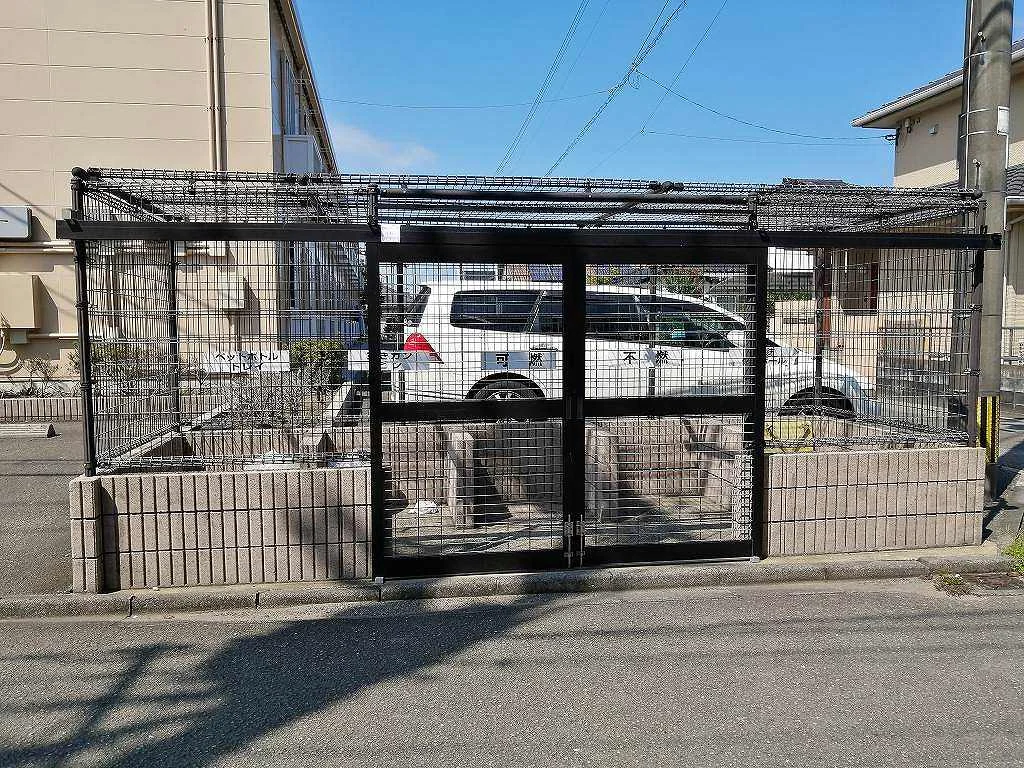 ゴミ捨て場