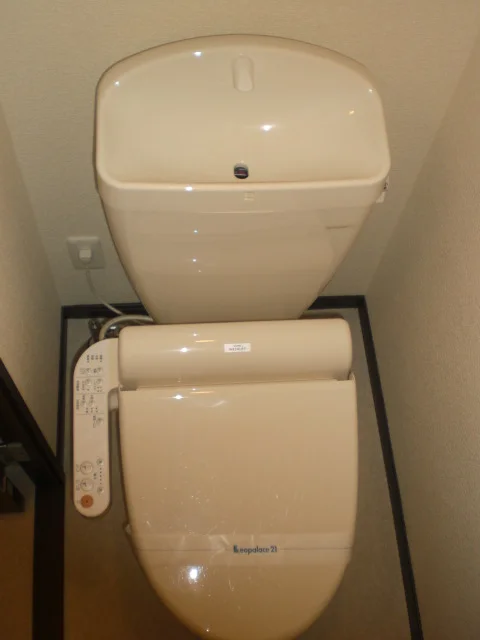 シャワー付きトイレ