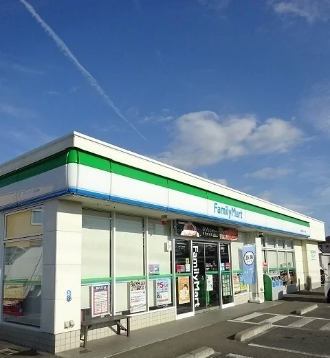 ファミリーマート武蔵村山三ツ木まで350m