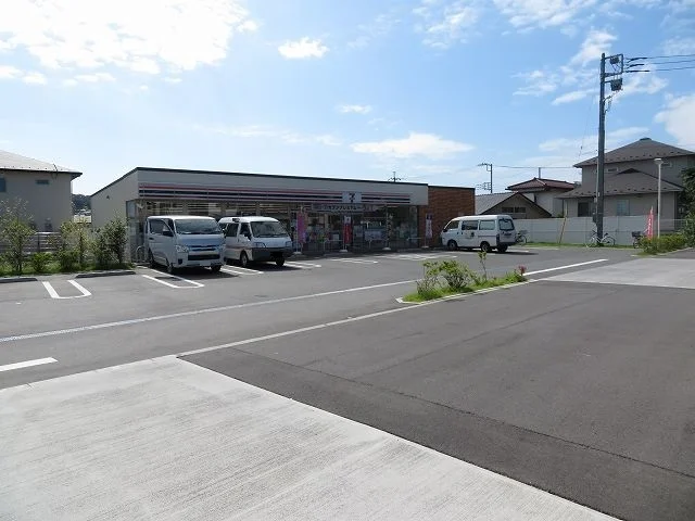 セブンイレブンまで650m