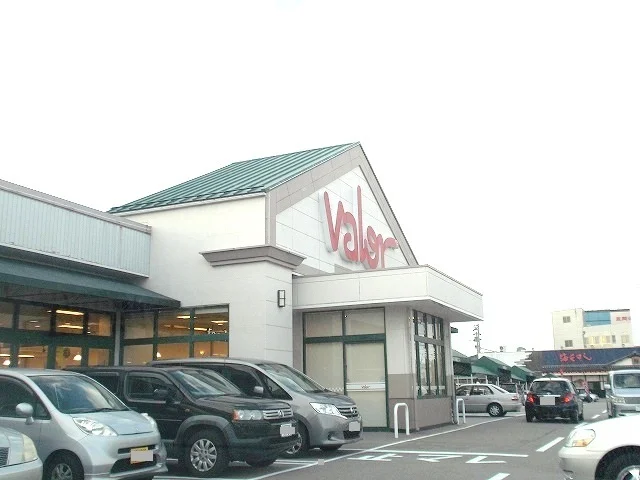 バロー金沢元町店まで500m