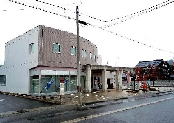 宮内郵便局まで800m