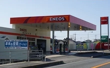 ガソリンスタンドまで800m