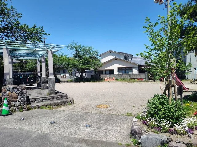 四の湯温泉前広場まで400m