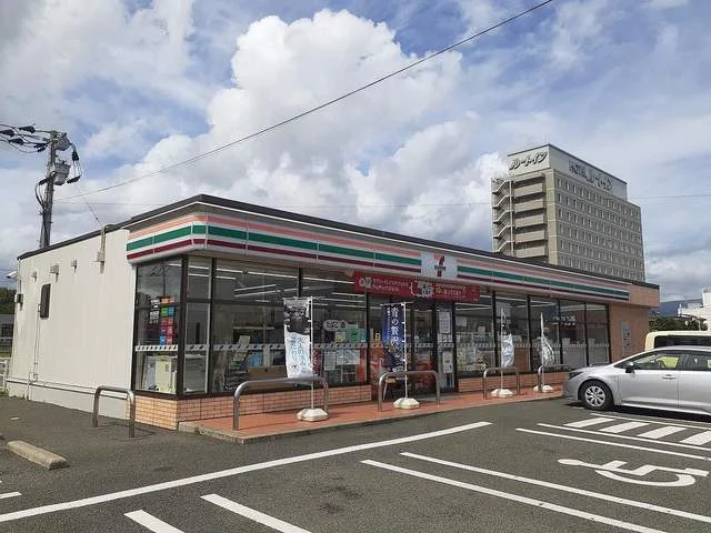 セブンイレブンまで170m