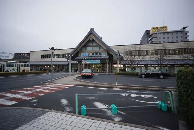 ＪＲ出雲市駅まで2100m