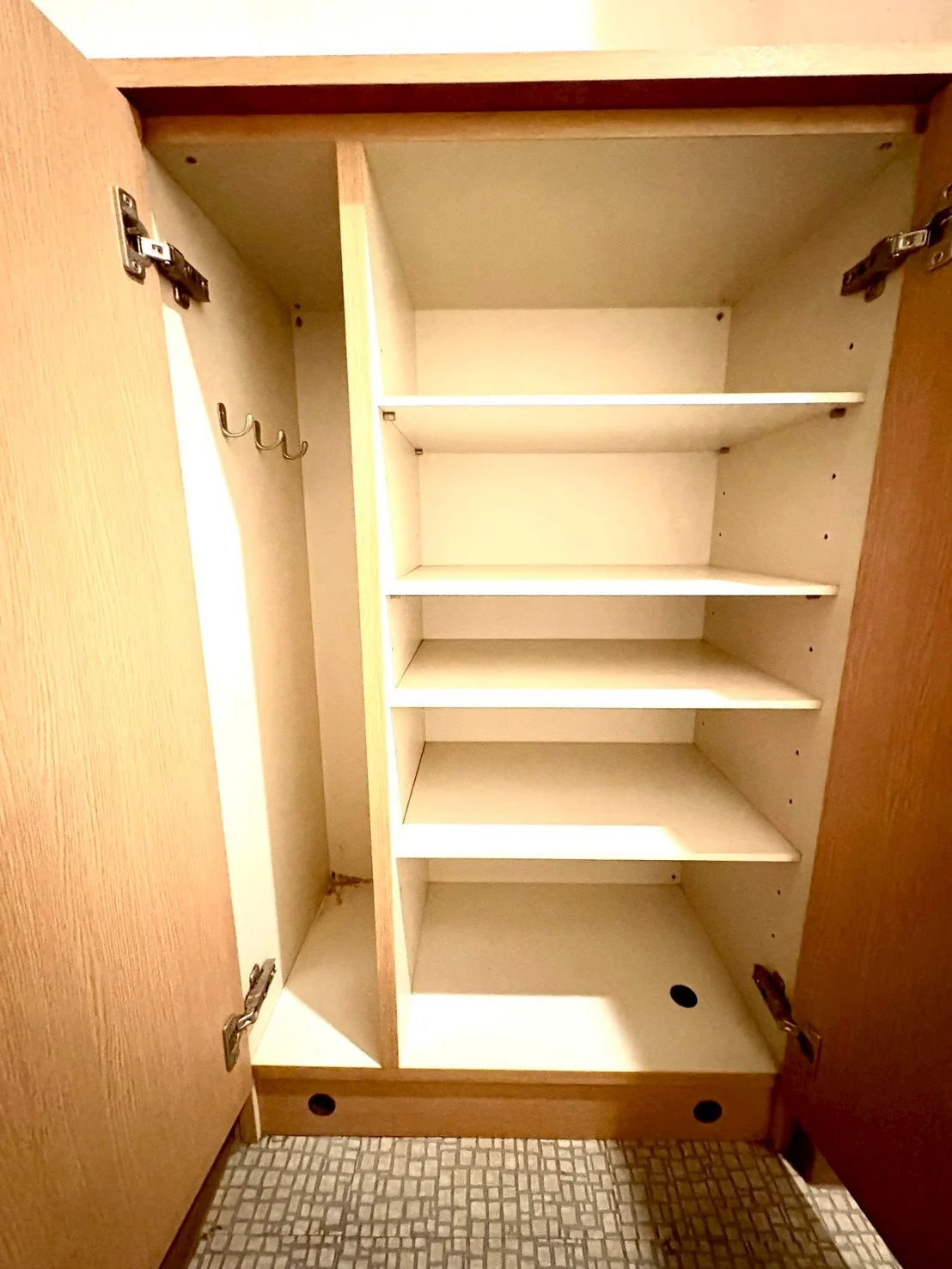 シューズボックス