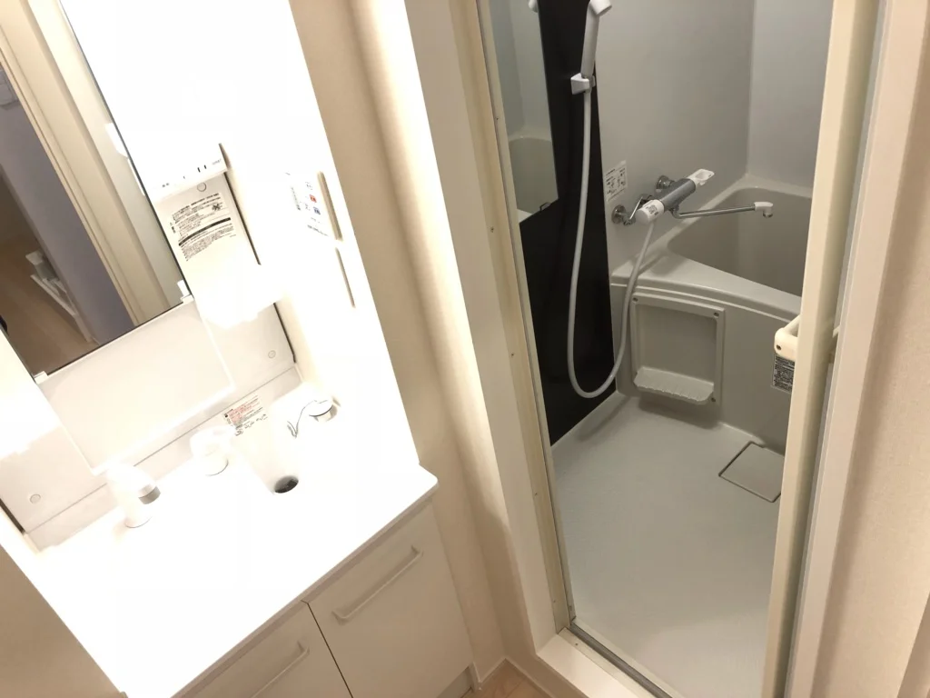 風呂及び洗面所