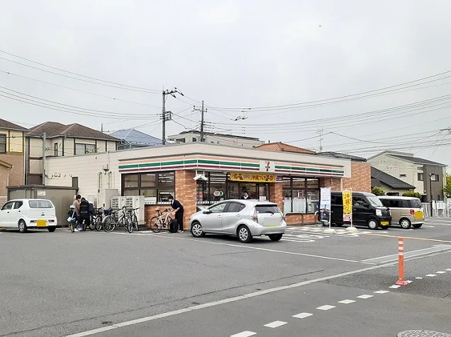 セブン　さいたま中尾バイパス店まで450m