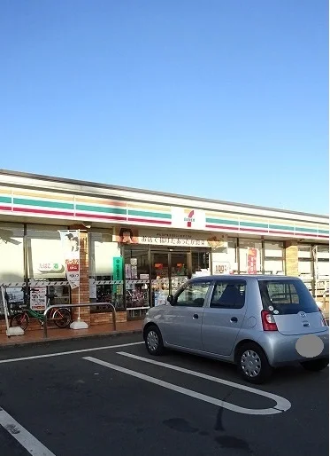 セブンイレブンまで750m