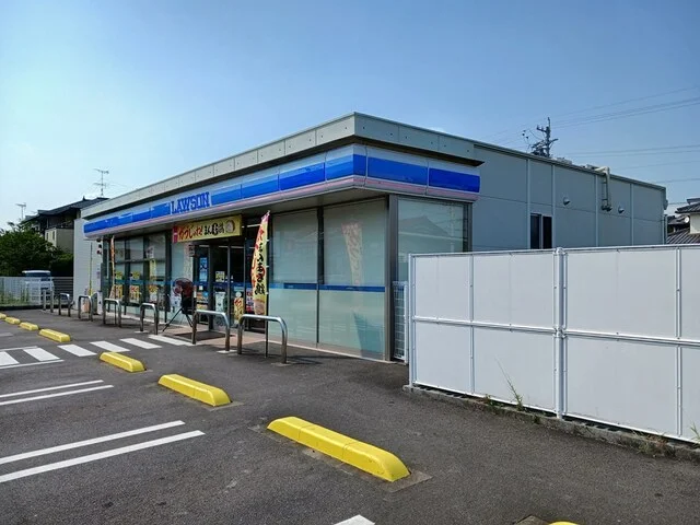 ローソン関西本郷通店まで400m