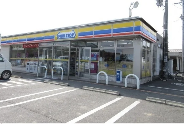 ミニストップ玉城玉川店まで1300m