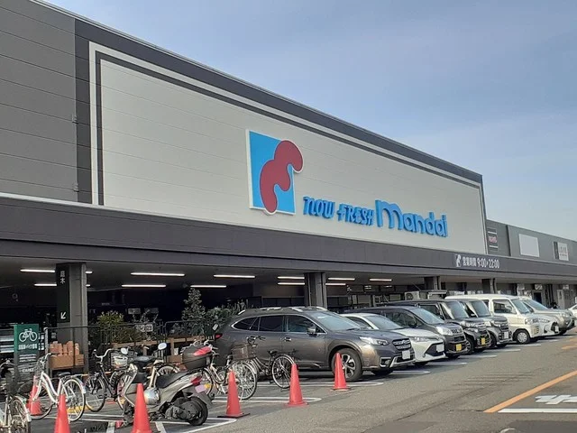 万代紀伊川辺店様まで2000m