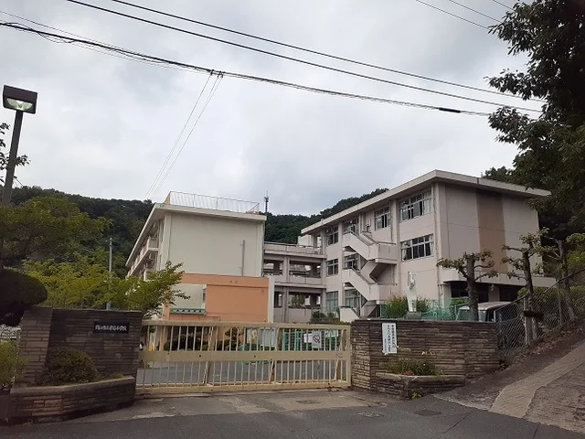 津島小学校まで550m
