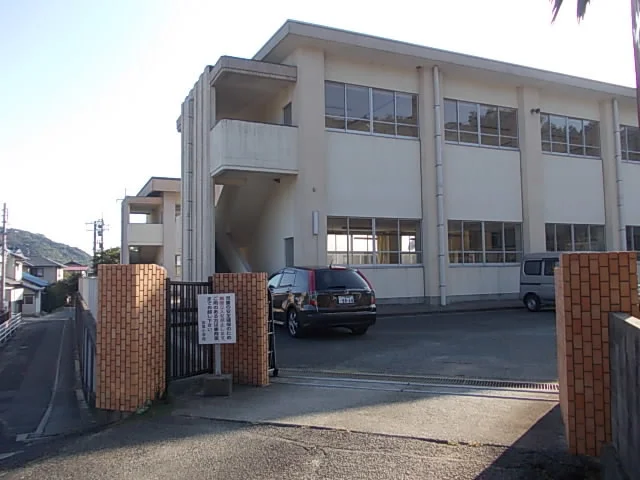 吉見小学校まで650m