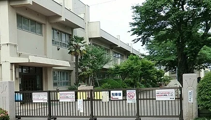 相原小学校まで750m