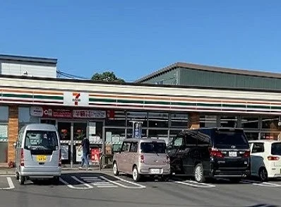 セブン-イレブンまで100m