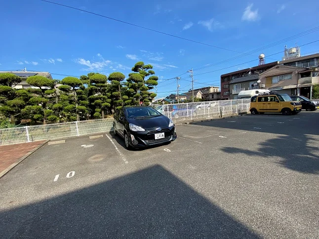 駐車場の写真です。