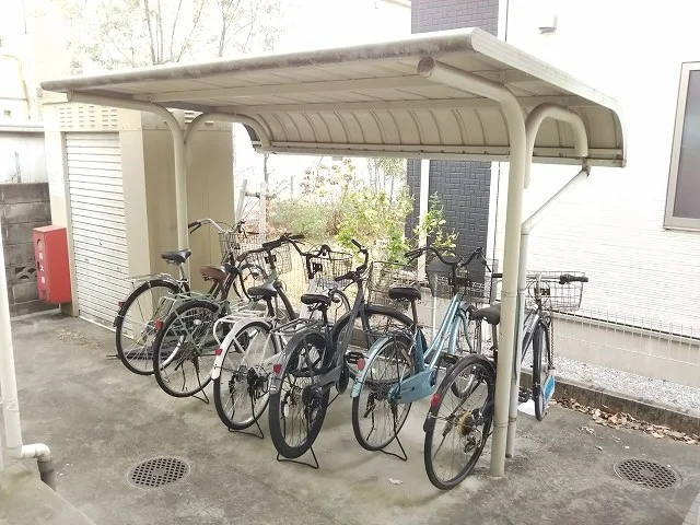 屋根付き駐輪場