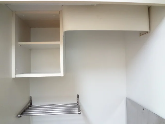 キッチン上の収納です