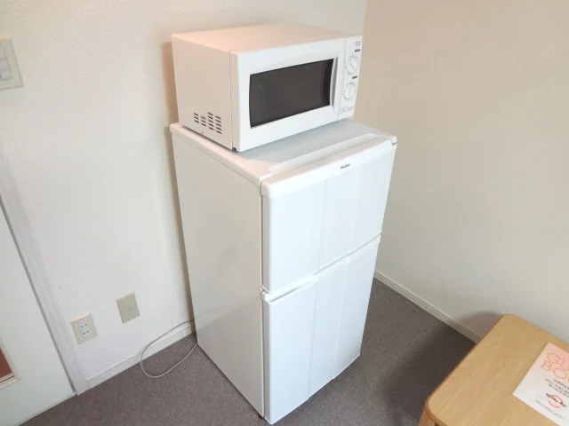 電子レンジ、冷蔵庫