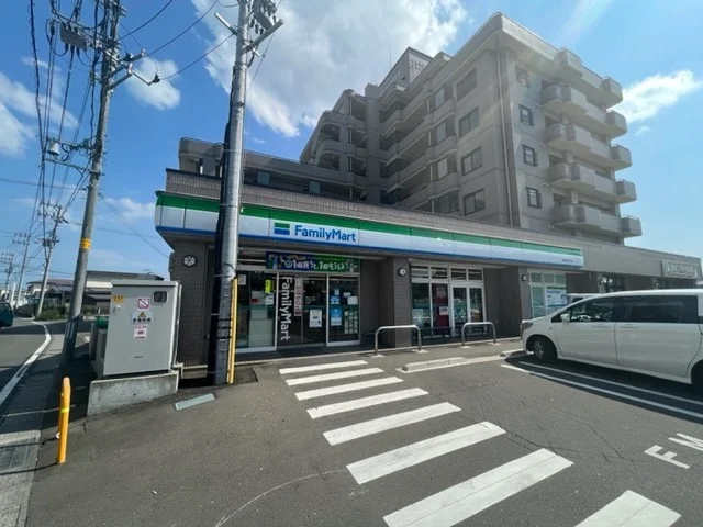 ファミリーマート西多賀４丁目店まで850m