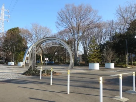 洞峰公園まで2000m