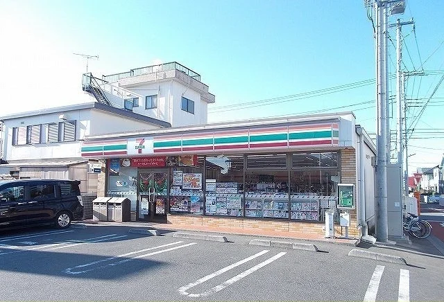 セブンイレブン寿町町田店まで450m