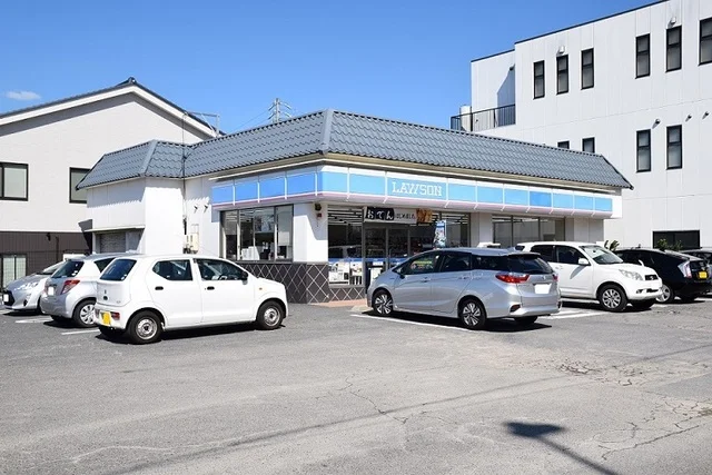 ローソン緑区有松町店まで750m