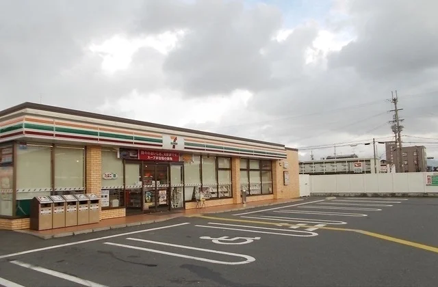 セブンイレブン八日市小脇店様まで150m