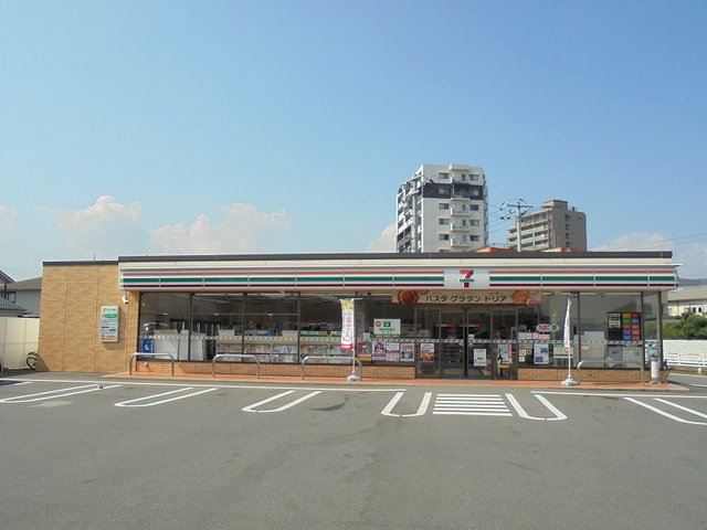 セブンイレブン今津２丁目店まで350m