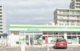 ファミリーマート湘南江ノ島店まで800m