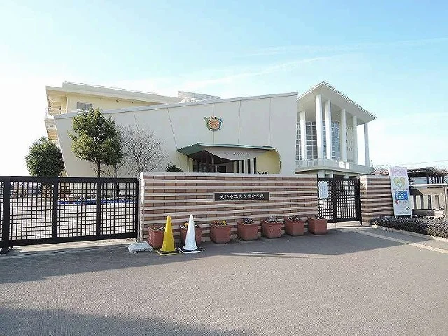 大在西小学校まで450m