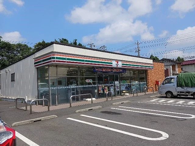 セブンイレブン 富里インター店まで2100m