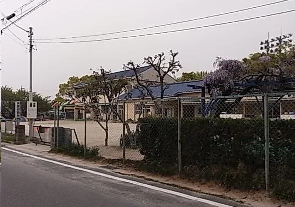 吉浜幼稚園まで1400m