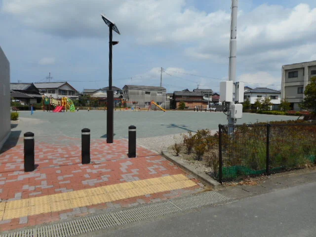 高向西公園まで74m