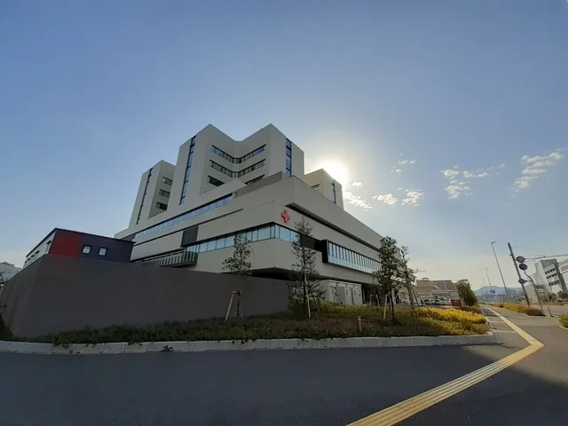 高知赤十字病院まで1900m
