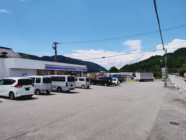 ローソン 玖珠山田店まで100m