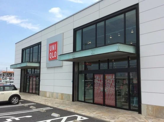ユニクロ本庄店まで2100m