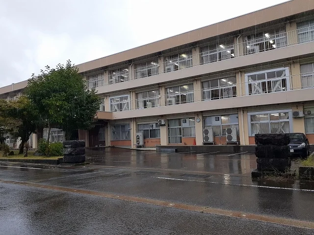 堀之内小学校まで410m