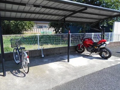 屋根付き駐輪場