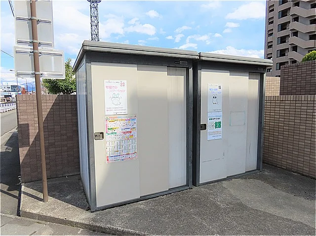 宅外にゴミ捨て場あり