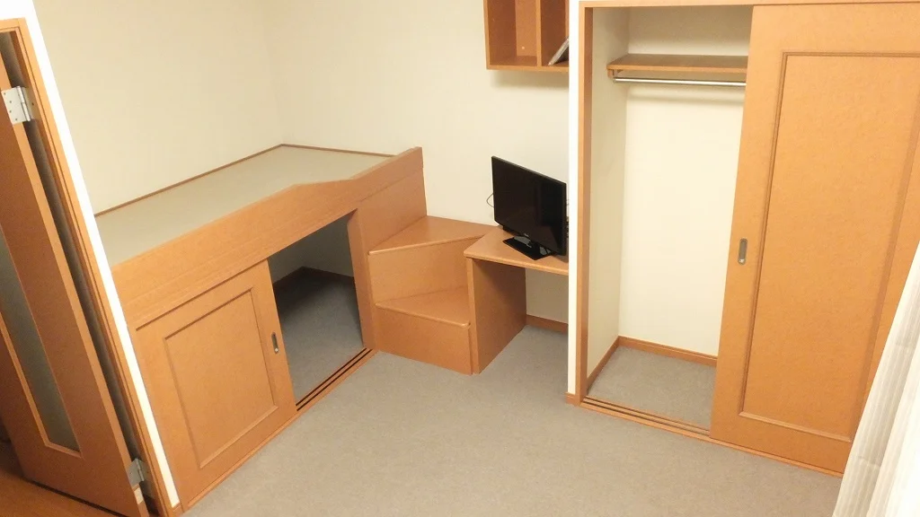 家具家電付きの収納が多い物件です