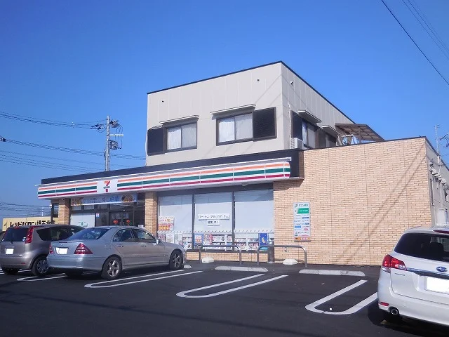 アパートまで、約400ｍ。徒歩6分。