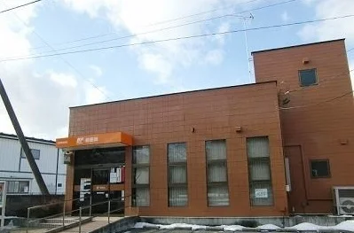 八戸桔梗野郵便局まで750m