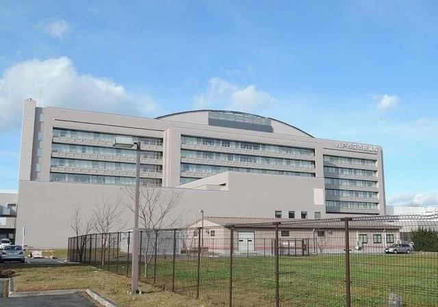 八戸市立市民病院まで1400m