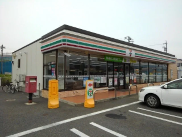 セブンイレブン長野御幣川店まで270m