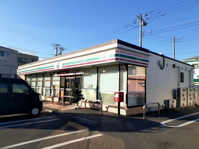 セブンイレブンまで240m