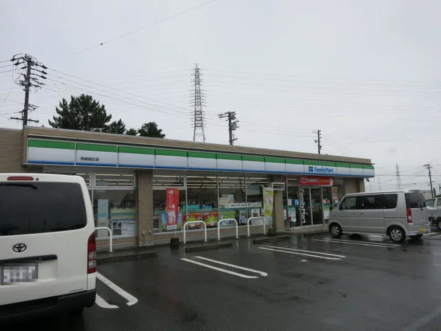 ファミリーマート 岡崎国正店まで1700m